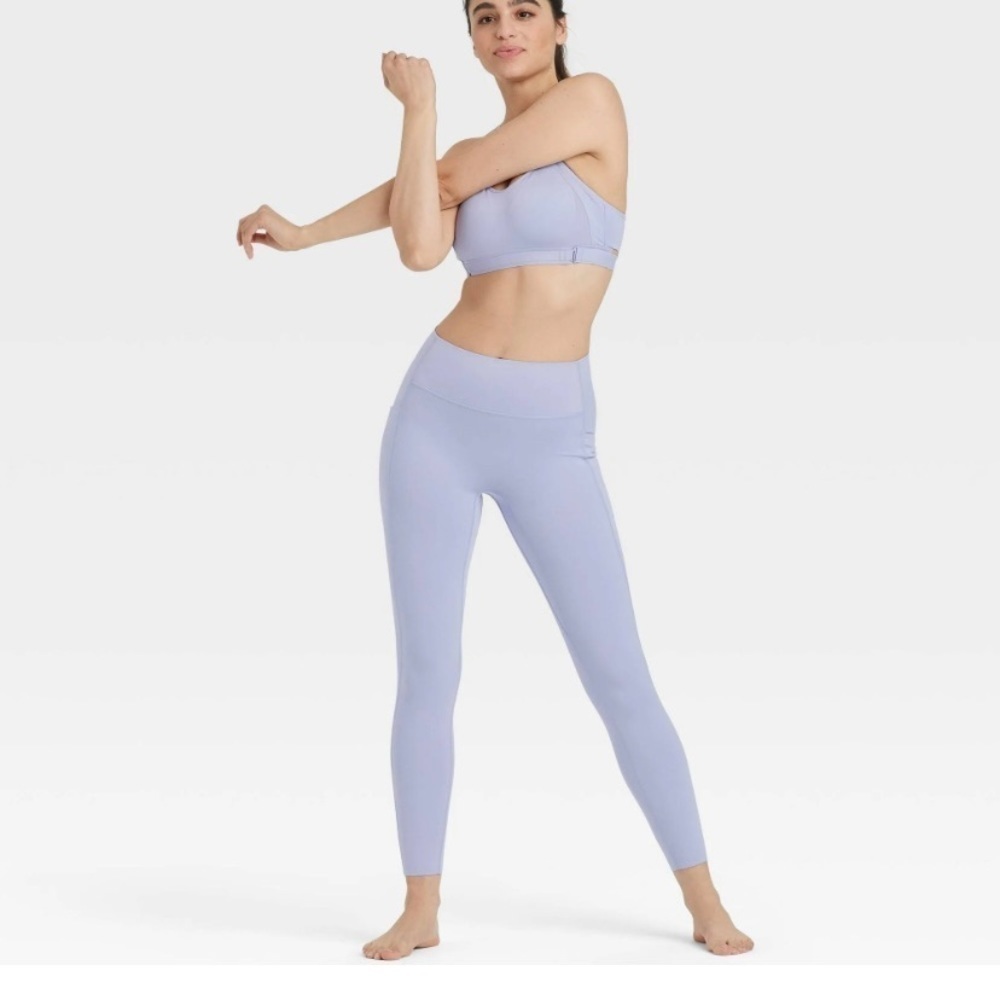 Women's Flex High-Rise 7/8 Leggings - All in
Motion Lilac Purple short